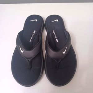 Nike Women's Slides Sz 7